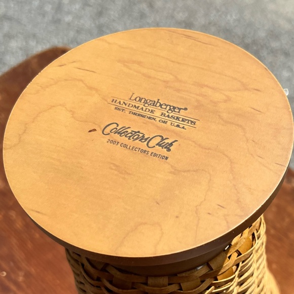 Longaberger 2003 Collector's Edition Floral Vase Basket - Picture 3 of 4